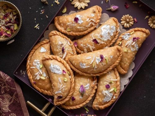 Gujiya